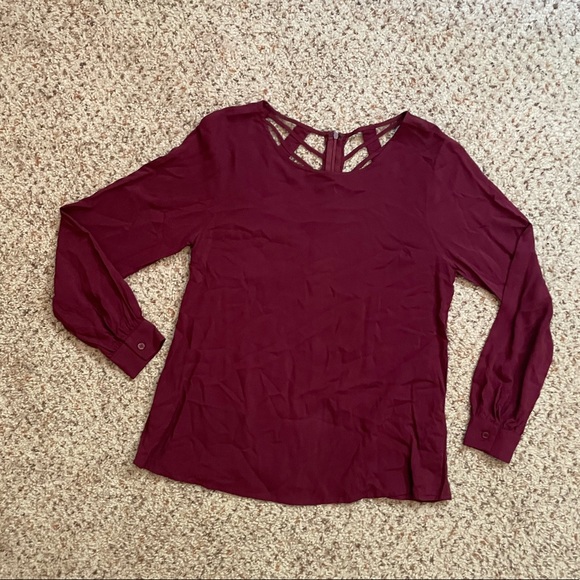 NWT Maroon Shirt Statement Back - Picture 4 of 11